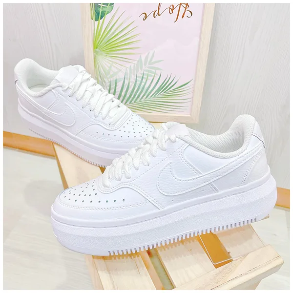 Nike Court Vision Alta版型