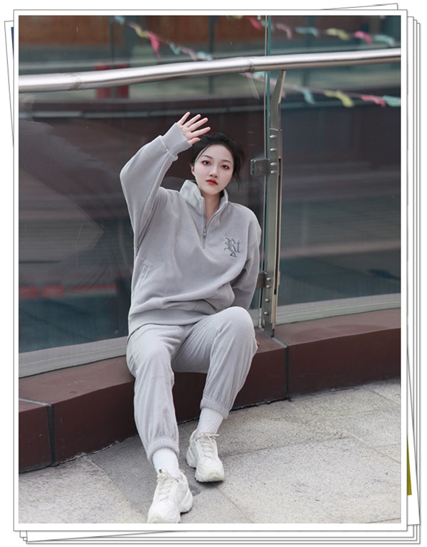 運動鞋的時尚變奏曲:挑戰不同風格的Nike 7900穿搭! 運動鞋的時尚變奏曲:挑戰不同風格的Nike 7900穿搭!