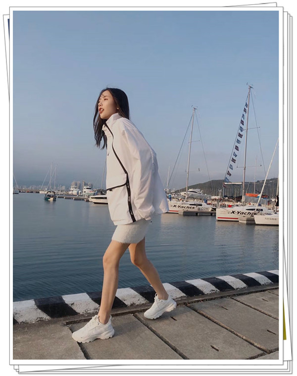 運動鞋的時尚變奏曲:挑戰不同風格的Nike 7900穿搭! 運動鞋的時尚變奏曲:挑戰不同風格的Nike 7900穿搭!