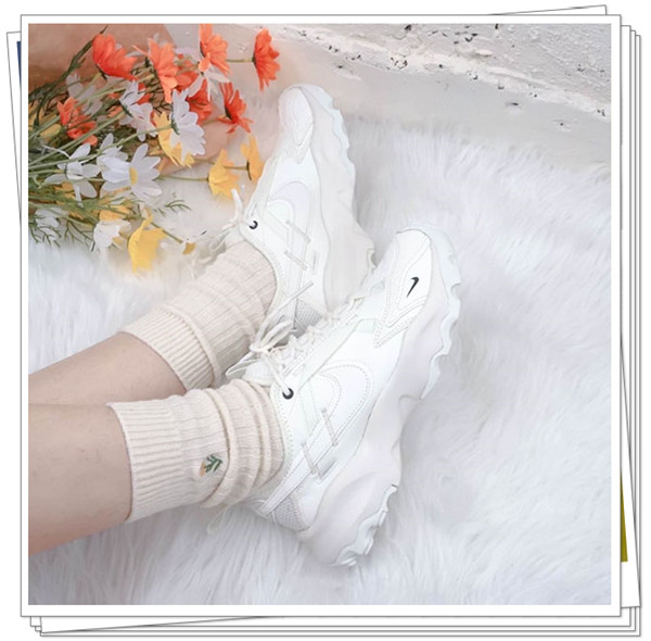 Nike TC 7900正版分辨