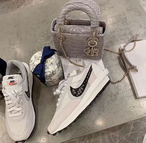 當前潮流追求:Nike x Sacai x Dior聯名系列真假鑑定指南 Nike x Sacai x Dior聯名真假
