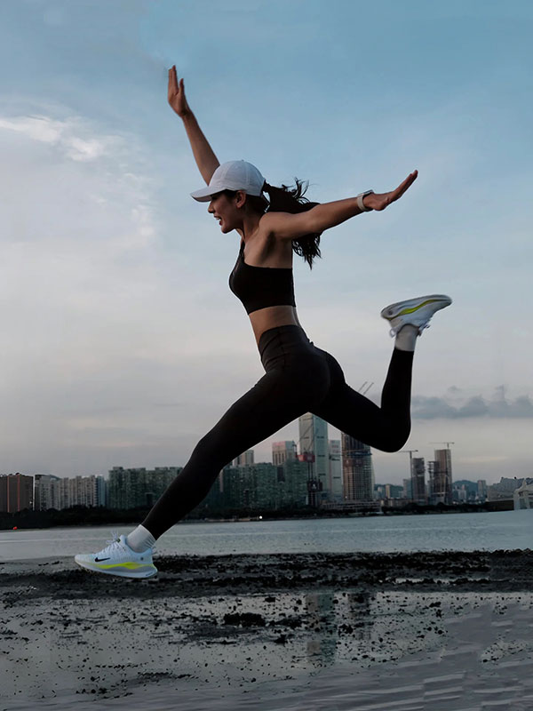 探索 Nike Flyknit Racer 版型的突破與創新 Nike Flyknit Racer 版型