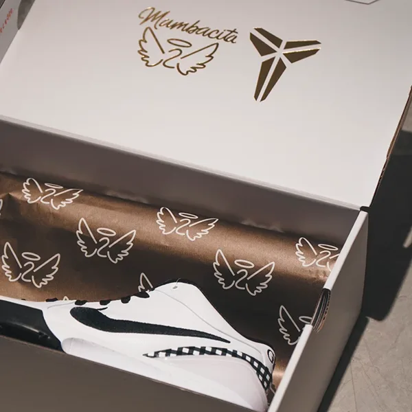 Kobe 4 Protro鞋評:重現經典與現代科技的完美結合 Kobe 4 Protro鞋評:重現經典與現代科技的完美結合