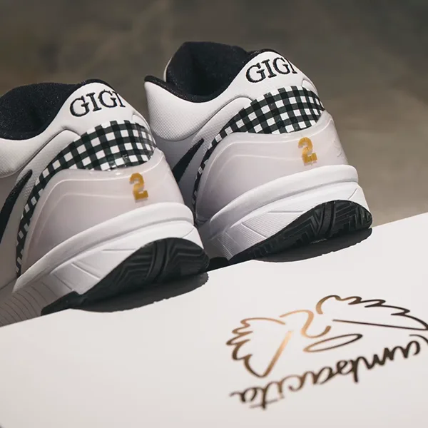 Kobe 4 Protro鞋評:重現經典與現代科技的完美結合 Kobe 4 Protro鞋評:重現經典與現代科技的完美結合