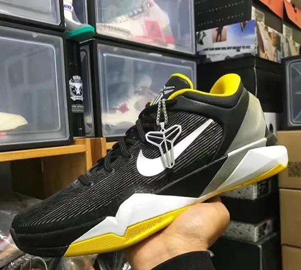 Kobe 7:卓越性能與經典設計的完美結合 Kobe 7:卓越性能與經典設計的完美結合