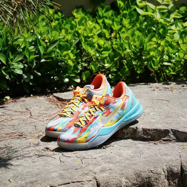 Kobe 8 Protro:籃球傳奇的現代演繹 Kobe 8 Protro:籃球傳奇的現代演繹