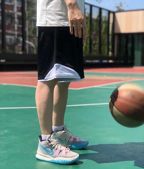 Nike Kyrie 7:球場上的變向魔術師 Nike Kyrie 7:球場上的變向魔術師