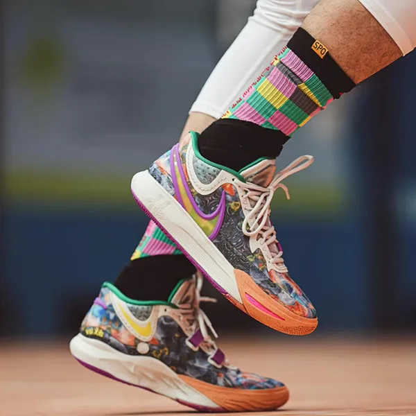Kyrie 8 全面評測:靈活操控與卓越支撐的完美結合 Kyrie 8 全面評測:靈活操控與卓越支撐的完美結合