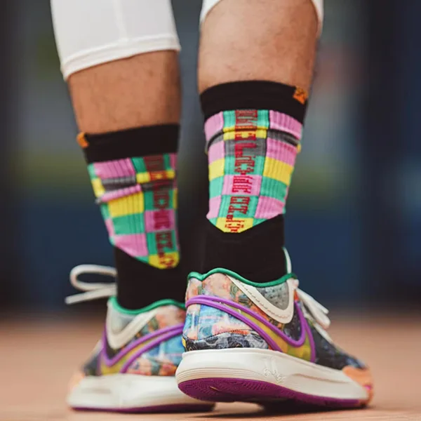 Kyrie 8 全面評測:靈活操控與卓越支撐的完美結合 Kyrie 8 全面評測:靈活操控與卓越支撐的完美結合