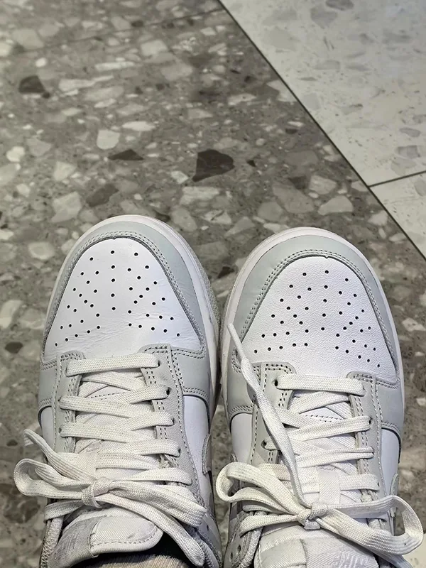 Nike Dunk灰白:正版與盜版的辨識指南 Nike Dunk灰白:正版與盜版的辨識指南