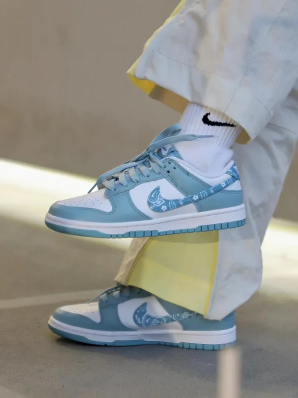 Nike Dunk 變形蟲系列:經典與創新的完美融合 Nike Dunk 變形蟲系列:經典與創新的完美融合