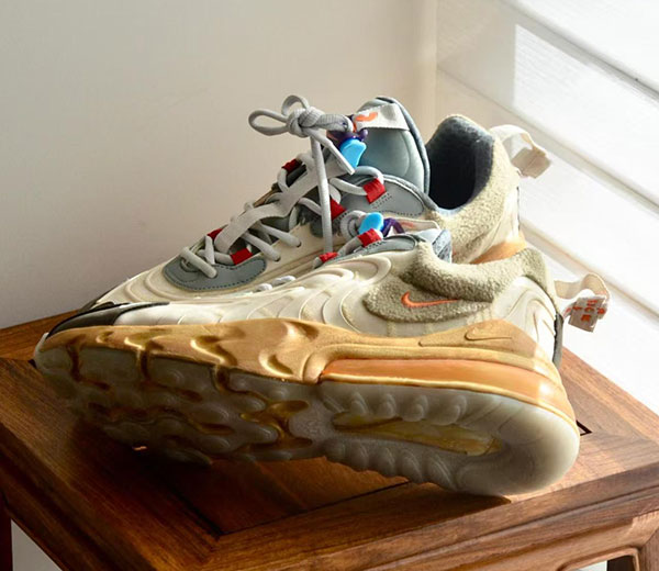 Nike Air Max 270 React真假鑑別 - 識別正品與偽貨 Nike Air Max 270 React真假鑑別 - 識別正品與偽貨